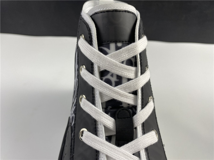 DR B23 High Top Oblique Sneaker Black & White