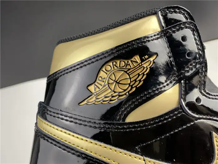 Rep AIR JORDAN 1 RETRO HIGH BLACK METALLIC GOLD (2020) 555088-032