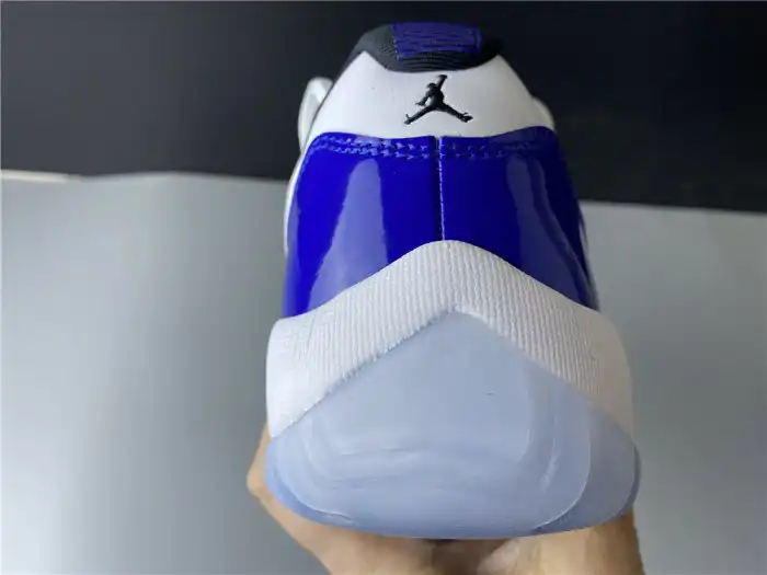 Air Jordan 11 Retro Low White Concord AH7860-100