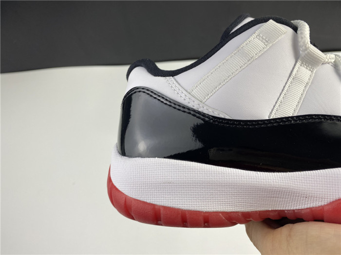 Air Jordan 11 Retro Low Concord Bred AV2187-160