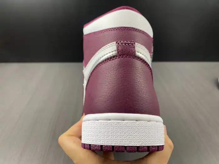 Cheap Air Jordan 1 High OG Bordeaux 555088-611