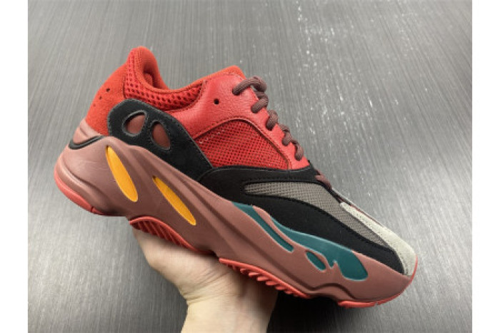 Onekick ADIDAS YEEZY BOOST 700 HI-RES RED HQ6979