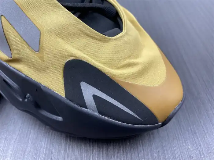 Cheap Yeezy Boost 700 MNVN 'Honey Flux' GZ0717