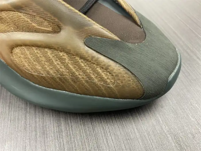 Adidas Yeezy Boost 700 V3 Copfade GY4109