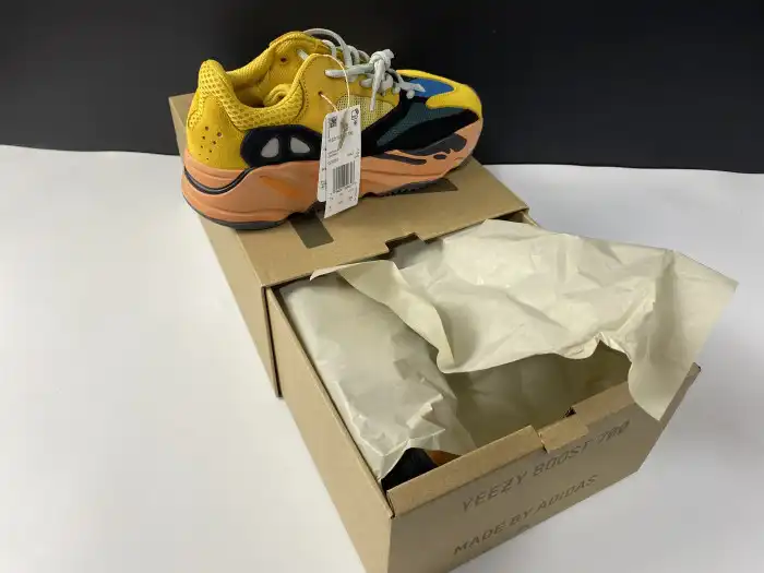 Cheap ADIDAS YEEZY BOOST 700 NEW COLORWAY SUN YELLOW WAVE RUNNER GZ6984