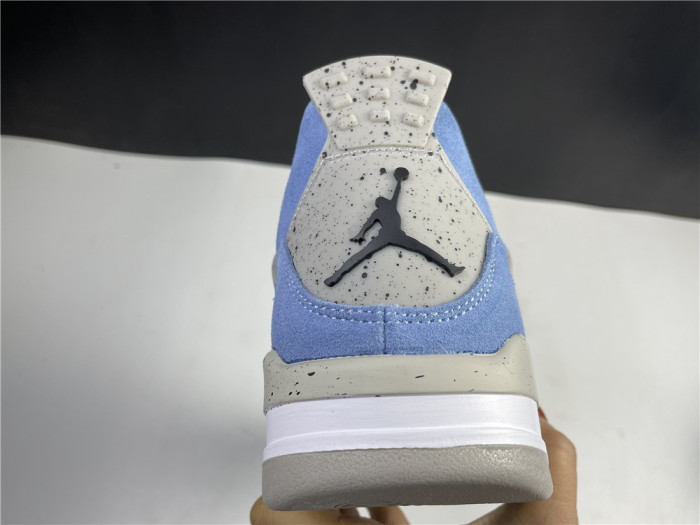 AIR JORDAN 4 University Blue CT8527-400