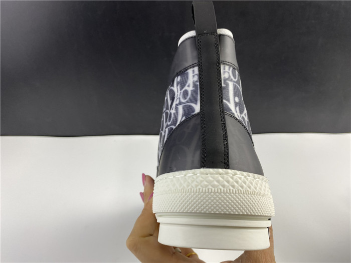 DR B23 High Top Oblique Sneaker Black & White