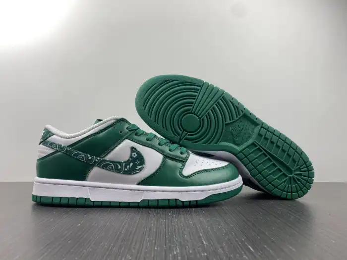 Rep NIKE DUNK LOW ESSENTIAL PAISLEY PACK GREEN (W) DH4401-102