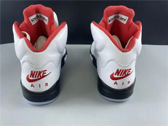 Rep Onekick Air Jordan 5 Retro Fire Red Silver Tongue (2020) DA1911-102