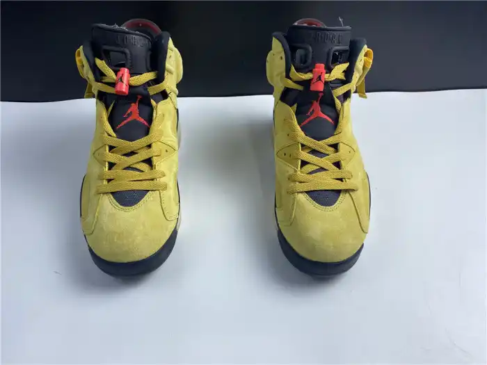 AIR JORDAN 6 YELLOW X TRAVIS SCOTT CN1084-300