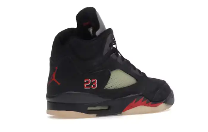 Jordan 5 Retro Gore-Tex Off Noir DR0092-001