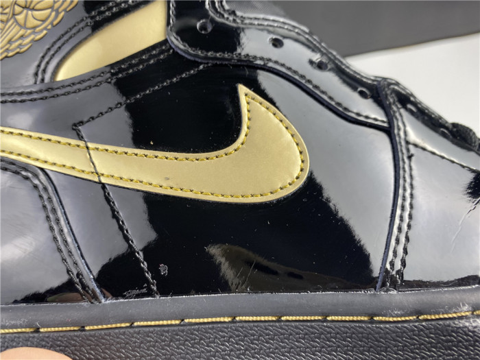 AIR JORDAN 1 RETRO HIGH BLACK METALLIC GOLD (2020) 555088-032