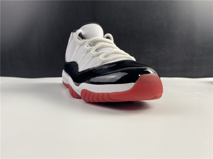 Air Jordan 11 Retro Low Concord Bred AV2187-160