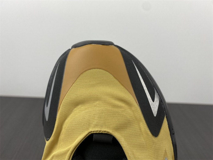 Yeezy Boost 700 MNVN 'Honey Flux' GZ0717