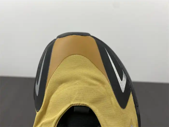 Cheap Yeezy Boost 700 MNVN 'Honey Flux' GZ0717