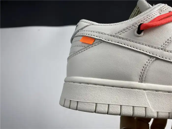 NIKE DUNK LOW OFF-WHITE WHITE CT0856- 900