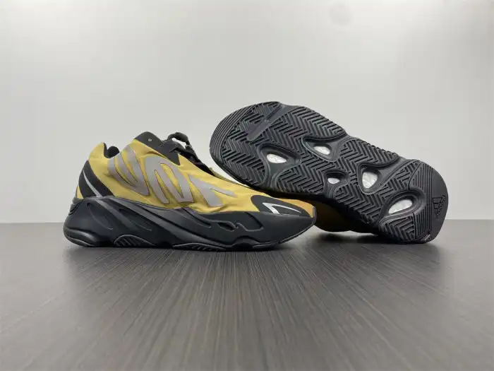 Cheap Yeezy Boost 700 MNVN 'Honey Flux' GZ0717