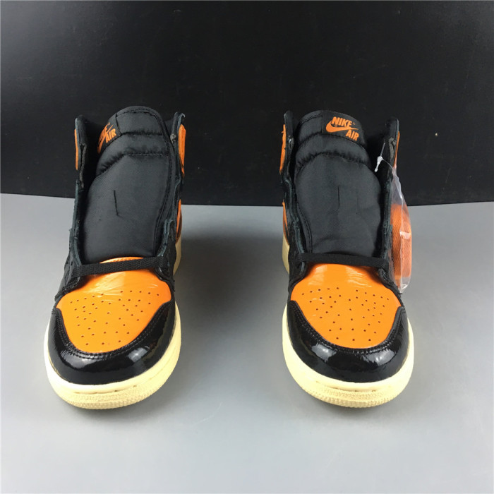 Air Jordan 1 Retro High Shattered Backboard 3.0 - 555088-028