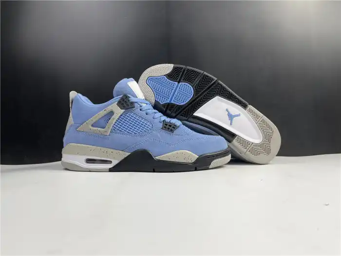 AIR JORDAN 4 University Blue CT8527-400