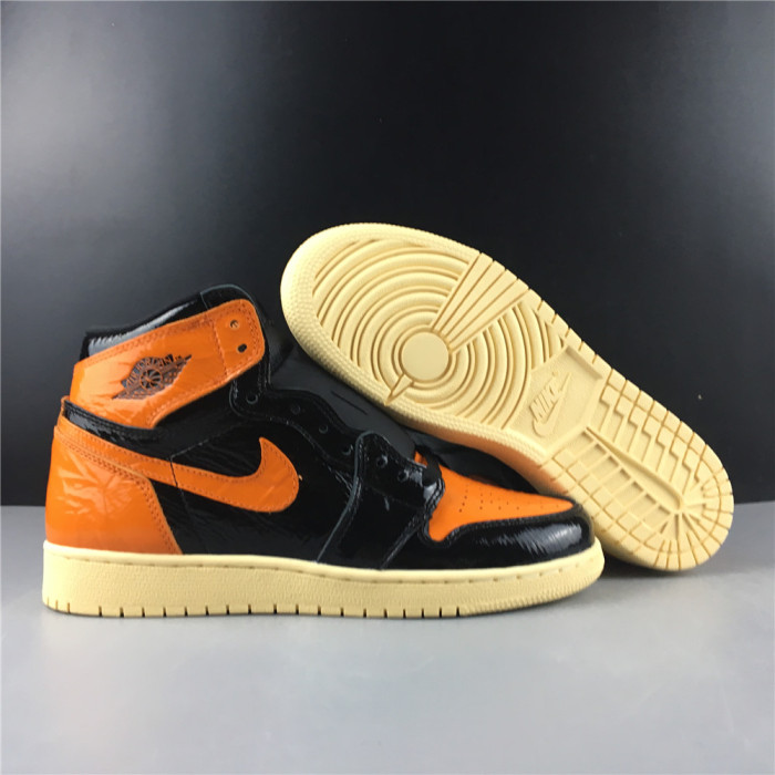 Air Jordan 1 Retro High Shattered Backboard 3.0 - 555088-028