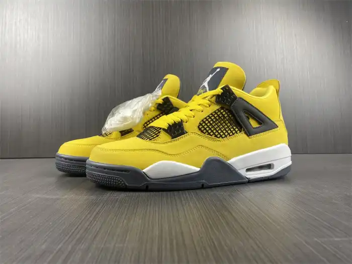 Air Jordan 4 Retro Lightning CT8527-700