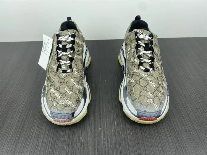 GUCC*BLCG TRIPLE S SNEAKER 677192 ULZ10 9795