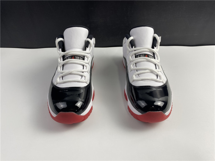 Air Jordan 11 Retro Low Concord Bred AV2187-160