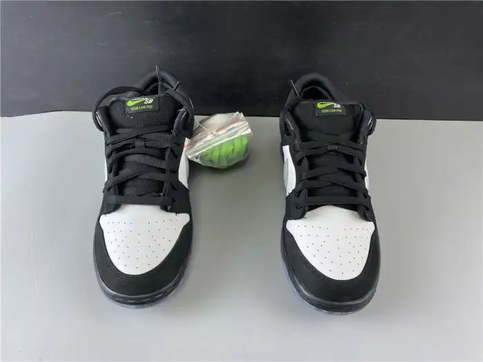 Rep Nike SB Dunk Low Staple Panda Pigeon BV1310-013