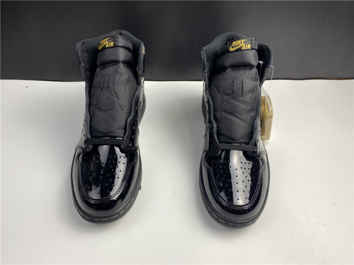 AIR JORDAN 1 RETRO HIGH BLACK METALLIC GOLD (2020) 555088-032