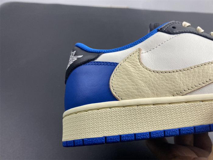 Onekick Fragment Design x Travis Scott x Air Jordan 1 Retro Low DM7866-140