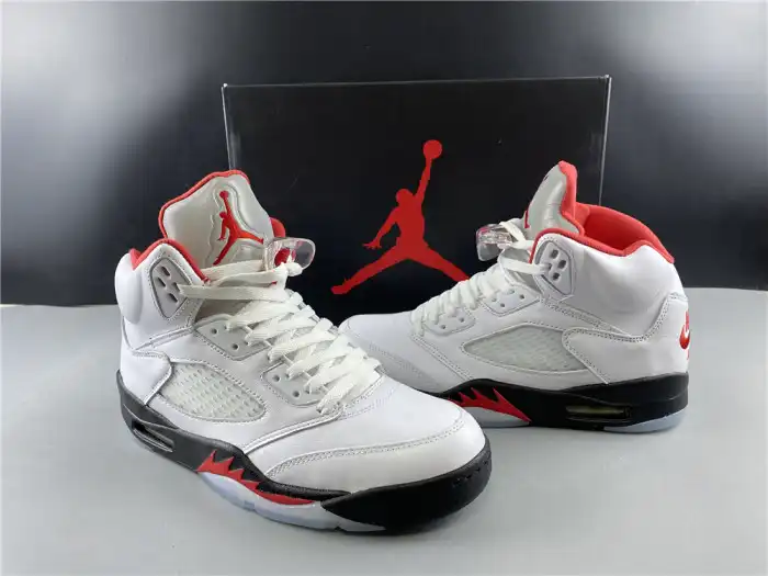 Rep Onekick Air Jordan 5 Retro Fire Red Silver Tongue (2020) DA1911-102