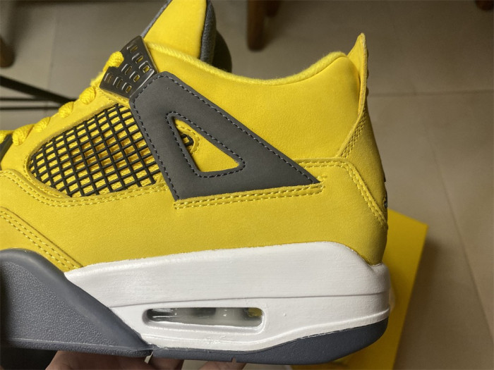 Air Jordan 4 Retro Lightning CT8527-700