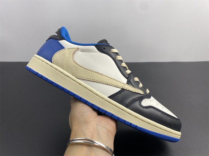 Onekick Fragment Design x Travis Scott x Air Jordan 1 Retro Low DM7866-140