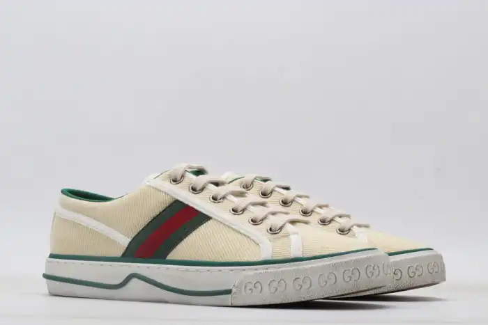 GUCC LOW-TOP SNEAKER