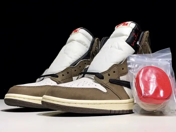 Travis Scott x Air Jordan 1 Retro High OG 'Mocha' - CD4487 100