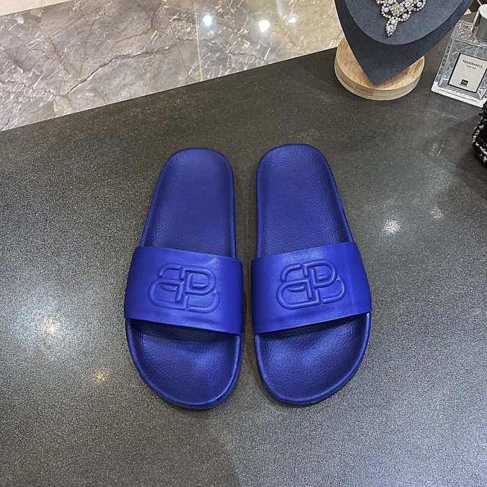 BLCG SLIPPERS