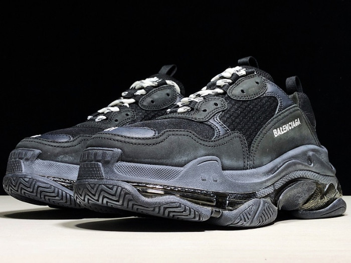 Onekick BLCG Wmns Triple S Trainer 'Black Clear Sole' 544351 W09O1 1000