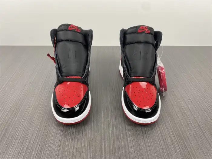 Air Jordan 1 High OG Bred Patent 555088-063