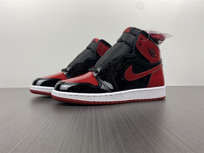 Air Jordan 1 High OG Bred Patent 555088-063