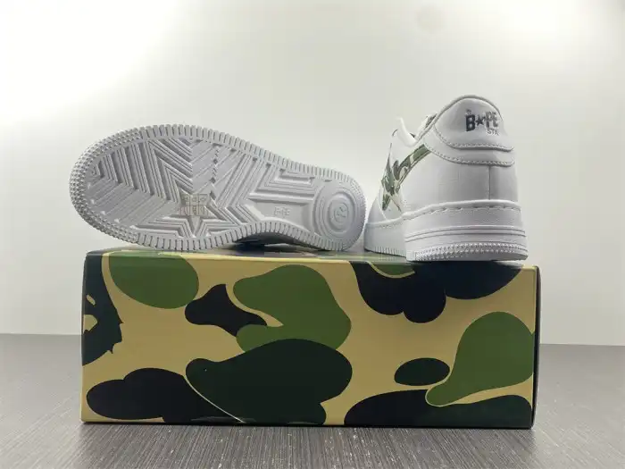 A BATHING APE SK8 STA LOW WHITE ABC CAMO GREEN