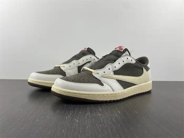 Travis Scott x Air Jordan Air Jordan 1 Retro Low DM7866-162