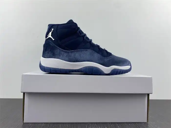 Chep Onekick AIR JORDAN 11 VELVET WMNS MIDNIGHT NAVY AR0715-441