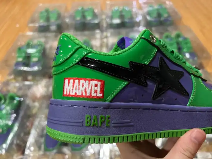 A BATHING APE MARVEL BAPE STA