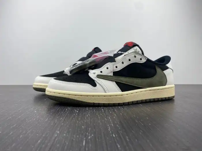 Travis Scott x Air Jordan Air Jordan 1 Retro Low OG Olive DZ4137-106