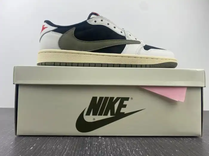 Travis Scott x Air Jordan Air Jordan 1 Retro Low OG Olive DZ4137-106