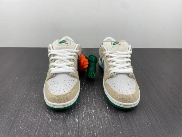 Jarritos x Nike SB Dunk Low FD0860-001