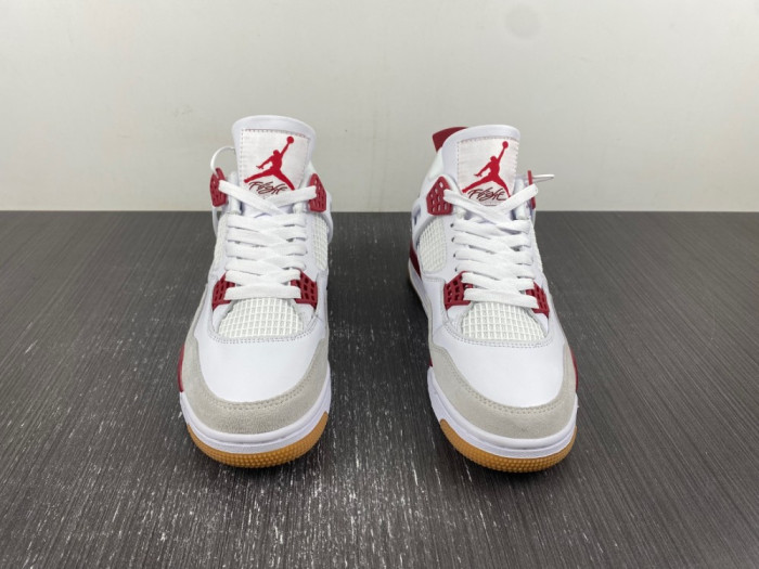 Nike SB x Air Jordan 4 DR5415-160