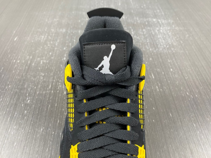 Air Jordan 4 Retro "Thunder' 2023 308497-017