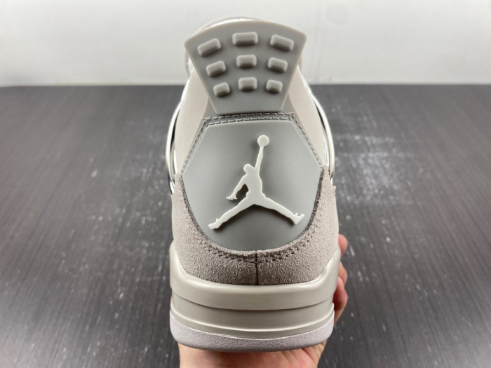 Air Jordan 4 Frozen Moments AQ9129-001