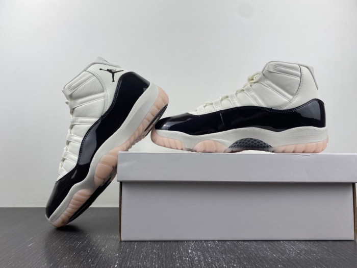 Air Jordan 11 Neapolitan AR0715-101